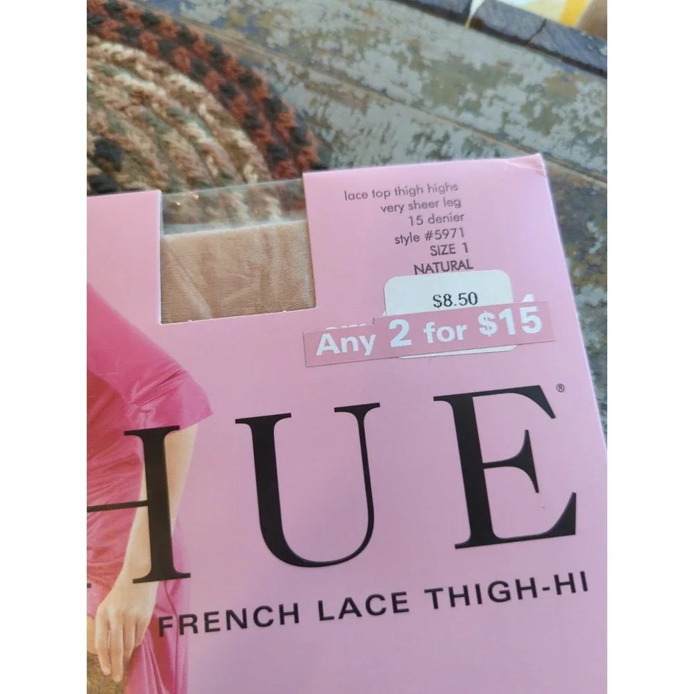 New HUE Womens French Lace Thigh High Stockings Very Sheer Leg Size‎ 1 Natural